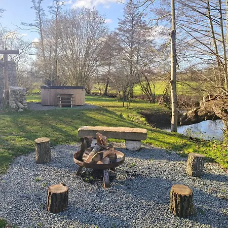 別荘 De Rural De 15 Personnes, Bain Nordique, Riviere Et Nature Voutre