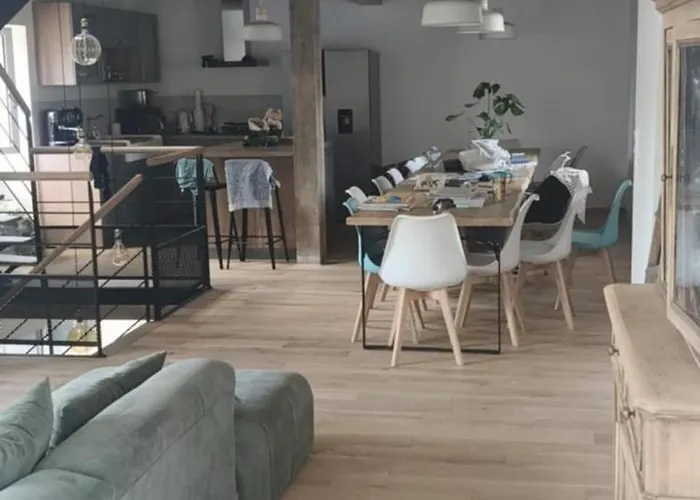 De Rural De 15 Personnes, Bain Nordique, Riviere Et Nature Voutre