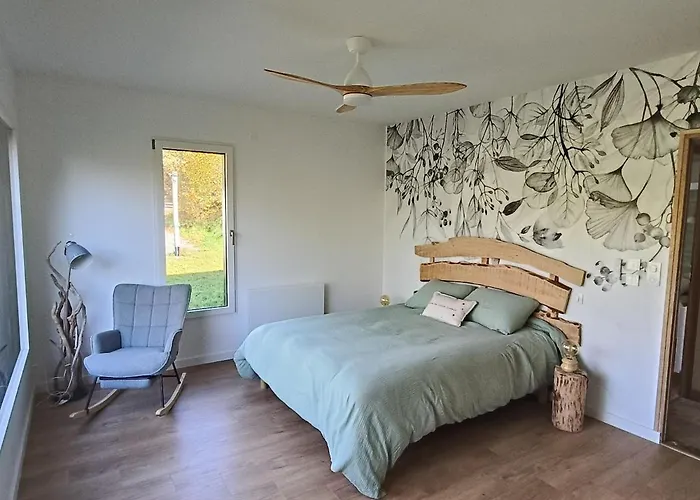 De Rural De 15 Personnes, Bain Nordique, Riviere Et Nature Voutre