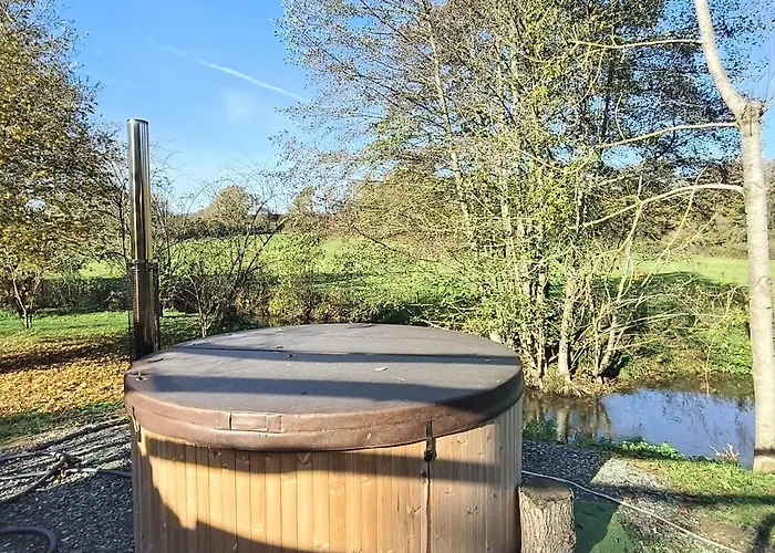 De Rural De 15 Personnes, Bain Nordique, Riviere Et Nature Voutre