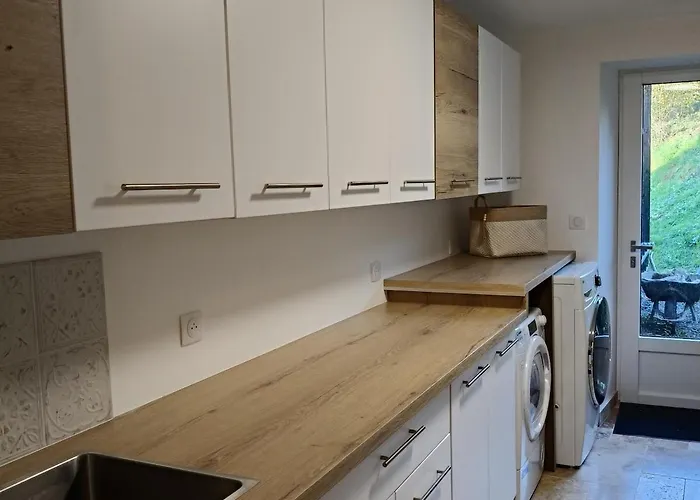 De Rural De 15 Personnes, Bain Nordique, Riviere Et Nature Voutre